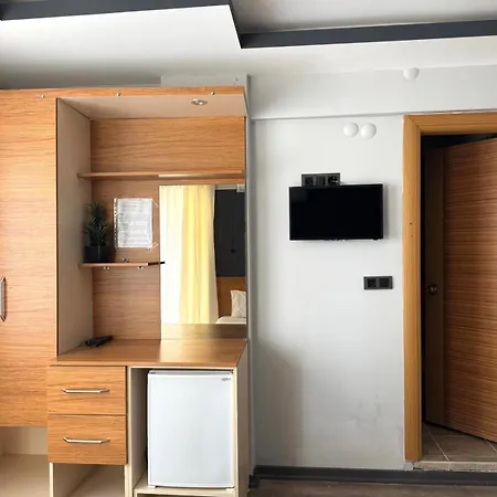 מלון Titanium 2*